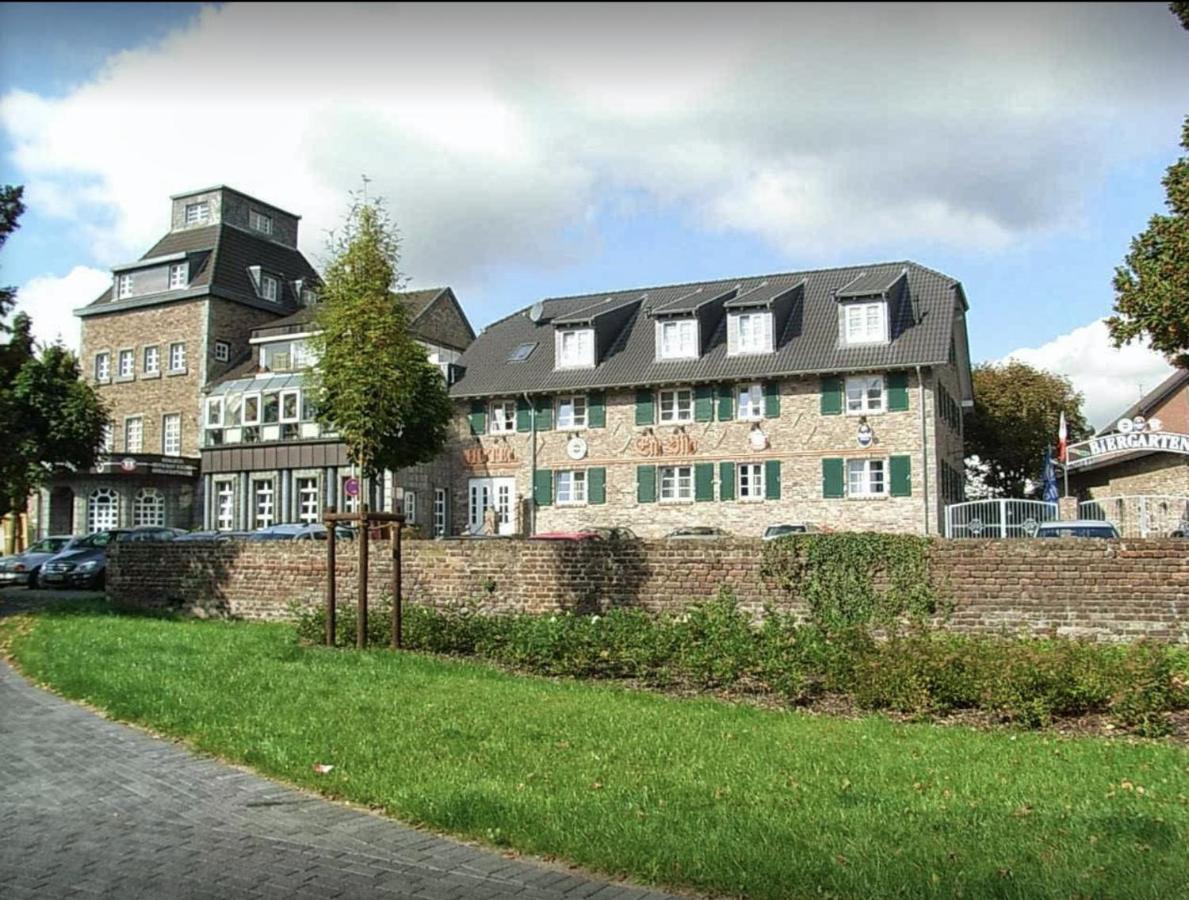 Hotel Emsilo Pulheim Zewnętrze zdjęcie