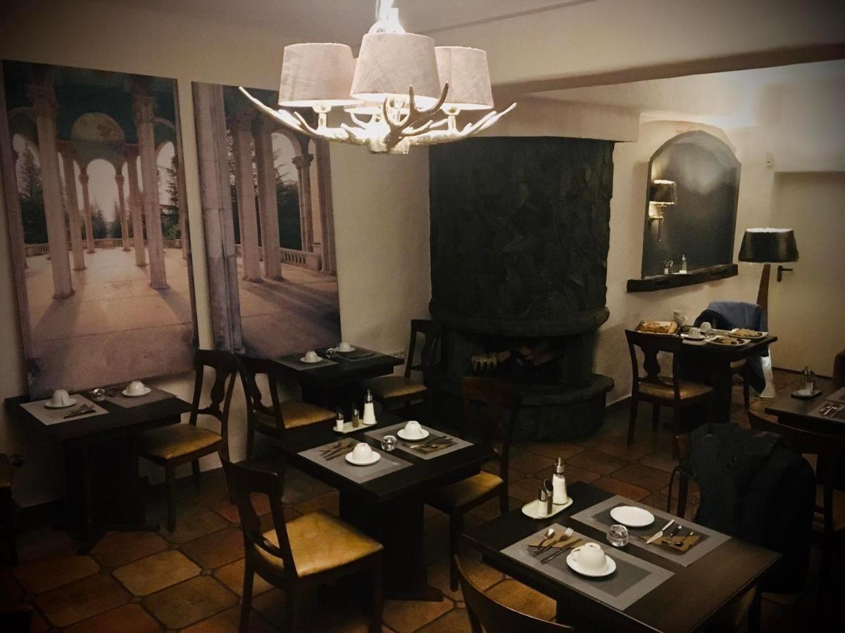 Hotel Emsilo Pulheim Zewnętrze zdjęcie